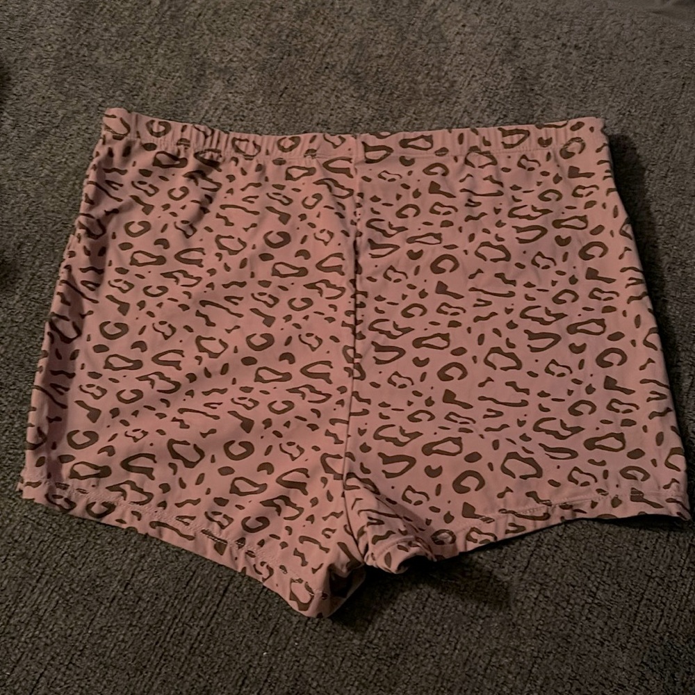 Women’s Pretty Leopard 🐆 Print Lounge Shorts